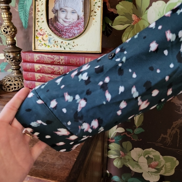 IZ BYER Button Down Top Size XS - Picture 3 of 12